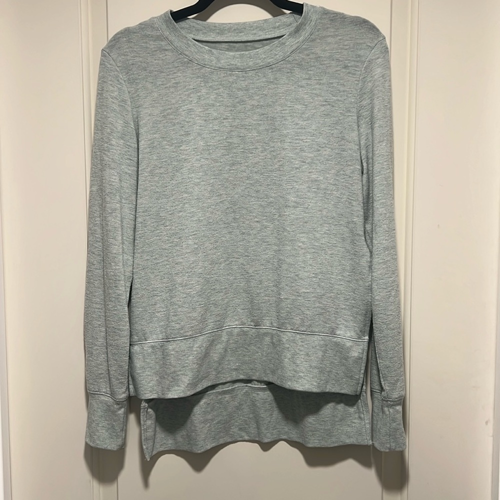 Alo Glimpse Long Sleeve Top Green/Grey Heathered Open Side Slits Size Small
